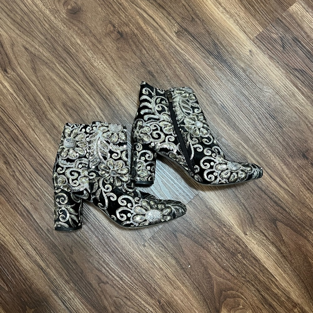 Akira shiny booties